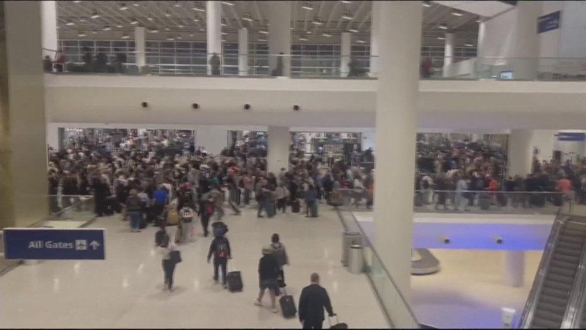 Msy Officials Address Issues With Long Lines Wwltv