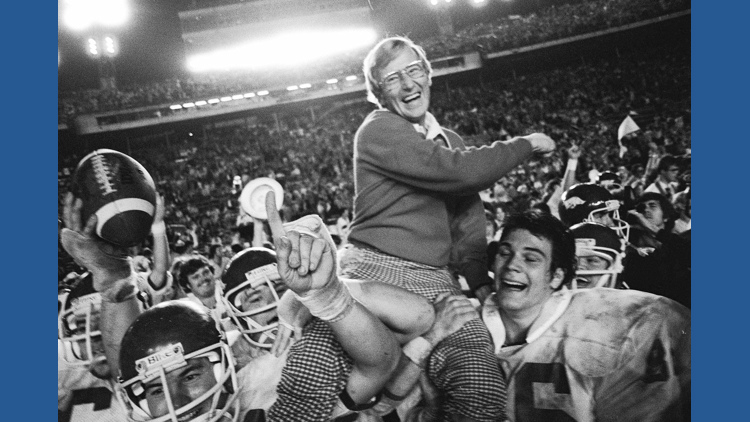 lou holtz lou holtz news lou holtz cause of death lou holtz age did lou holtz die lou holtz quotes lou holtz death notre dame football lou notre dame