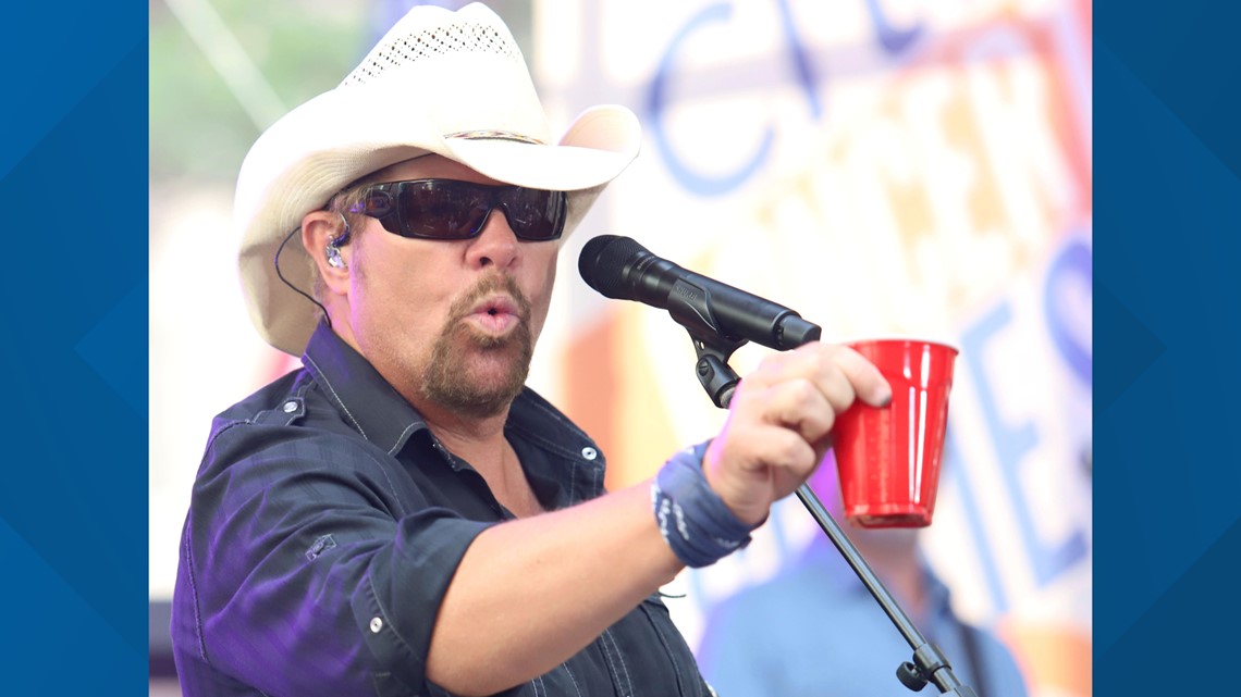 Fans raise a red Solo cup to honor Toby Keith after his death