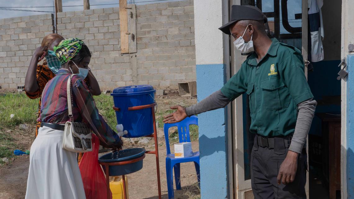 Congo health ministry reports 131 deaths from Ebola as American doctor tests positive for virus