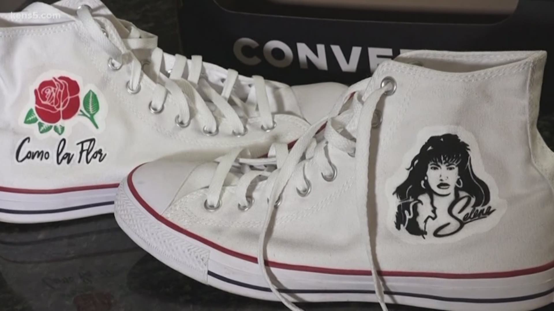 selena converse shoes