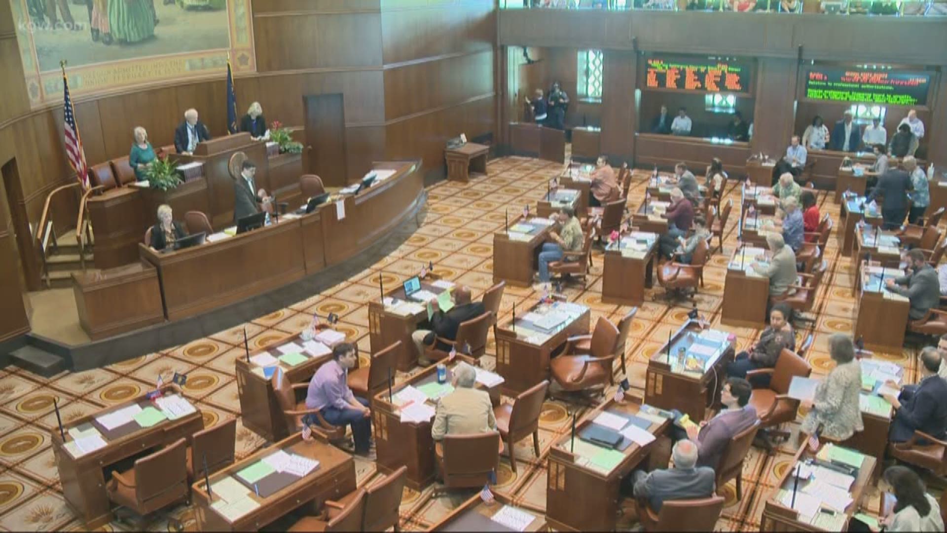 Senator deemed “threat” returns for last day of the Oregon legislative
