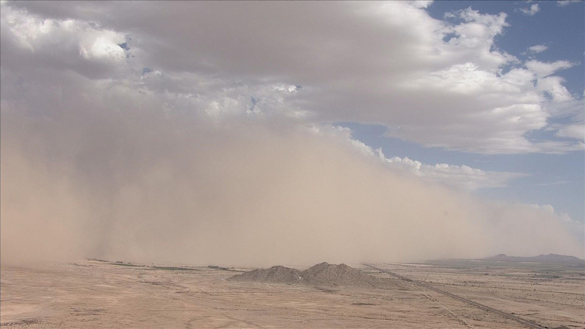 Here's what it looks like inside an Arizona dust storm