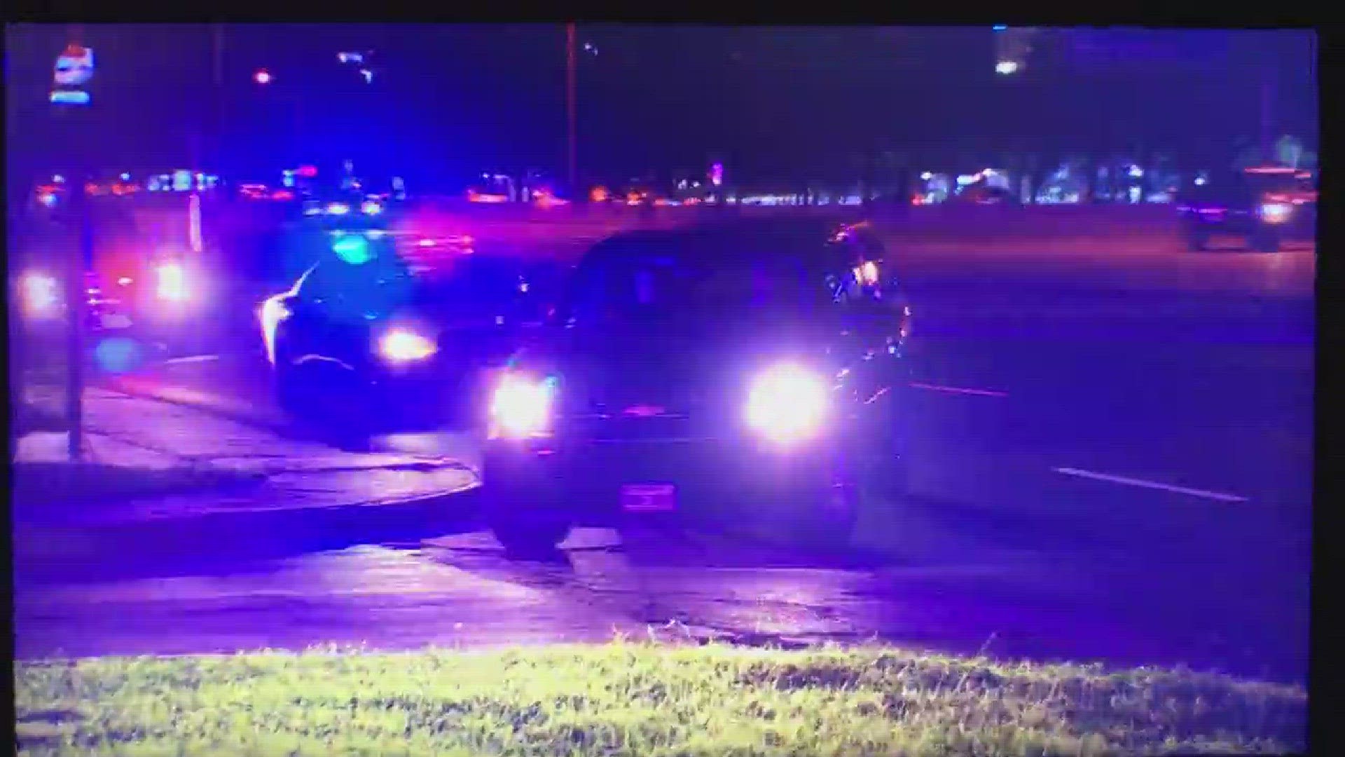 Video of fallen officer arriving at Dallas County Medical Examiners