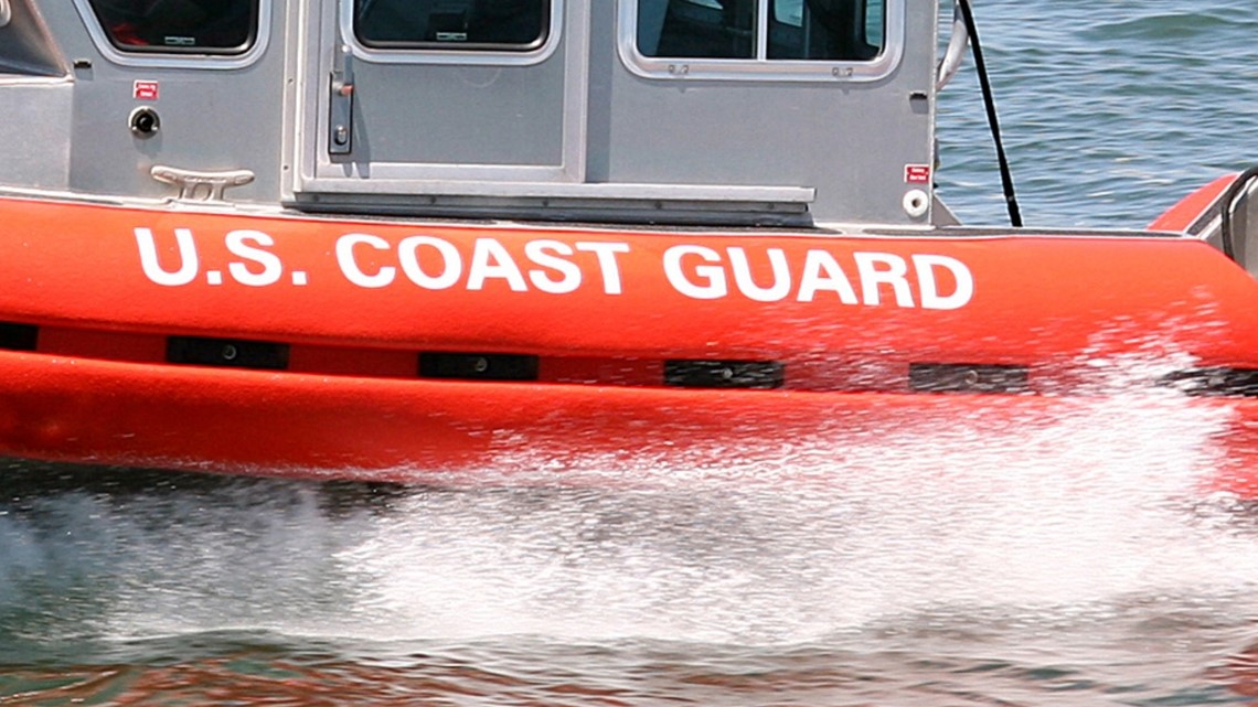 Coast Guard rescues group from Louisiana Lake - Vimarsana News
