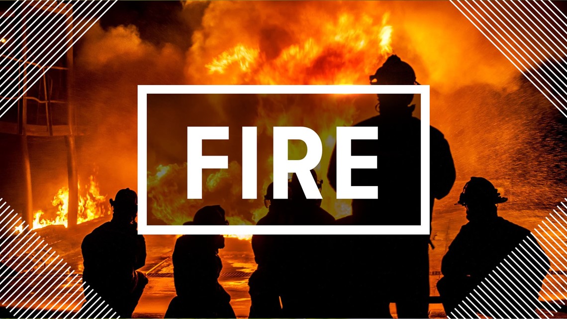 Sheriff: Woman set house on fire with her mother and her child inside - Vimarsana News