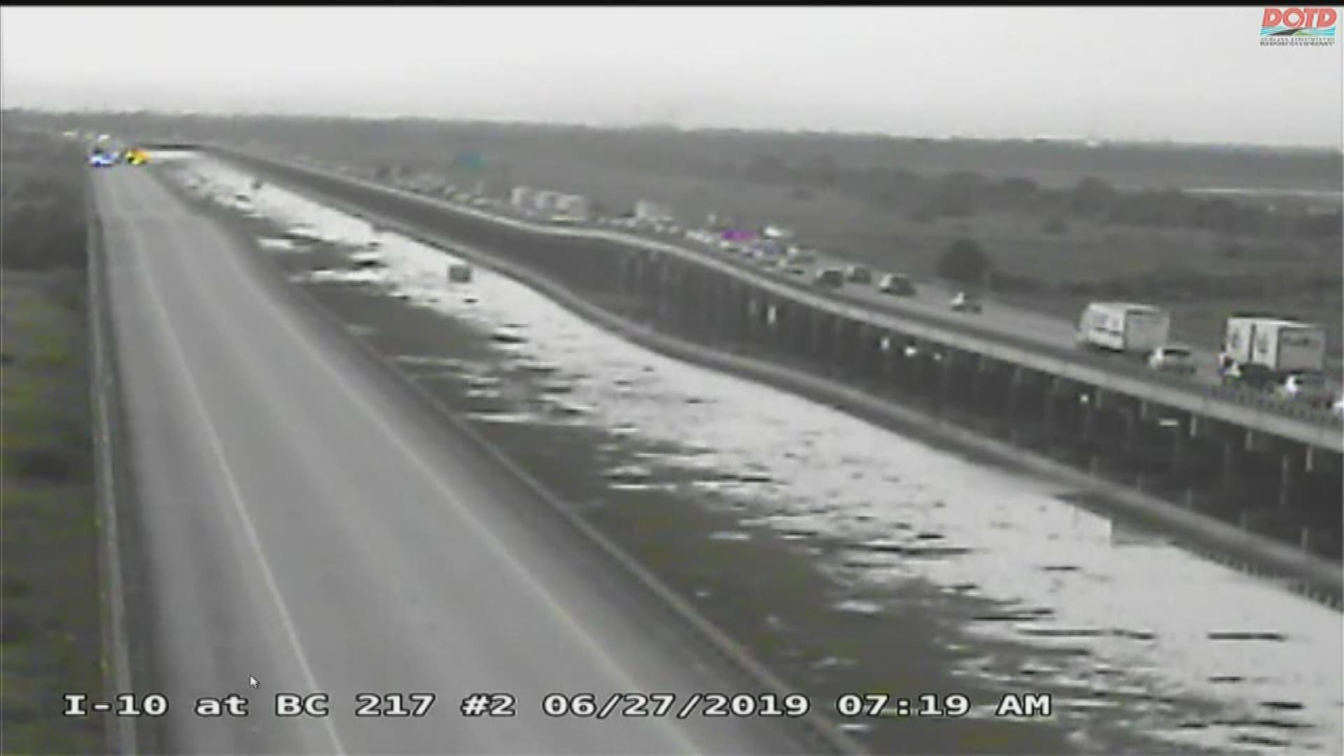 Burning cars on Bonnet Carre Spillway stopping westbound I-10