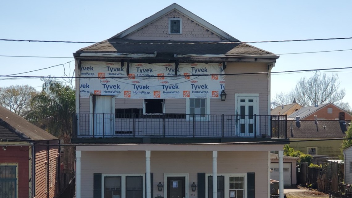 Gaping hole on Sen. Troy Carter's house covered 2 days after WWL-TV report - Vimarsana News