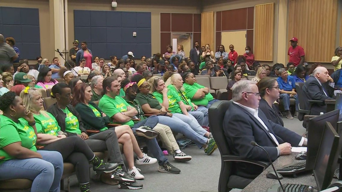 Jefferson Parish School Board to close several schools at the end of