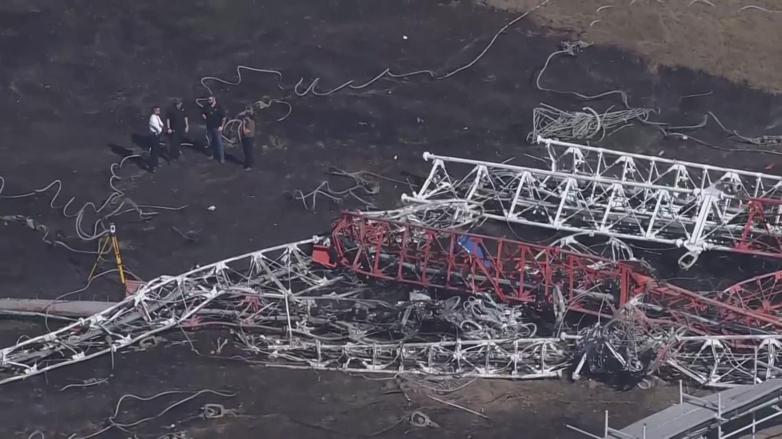 Investigation begins into helicopter crash near downtown Houston that