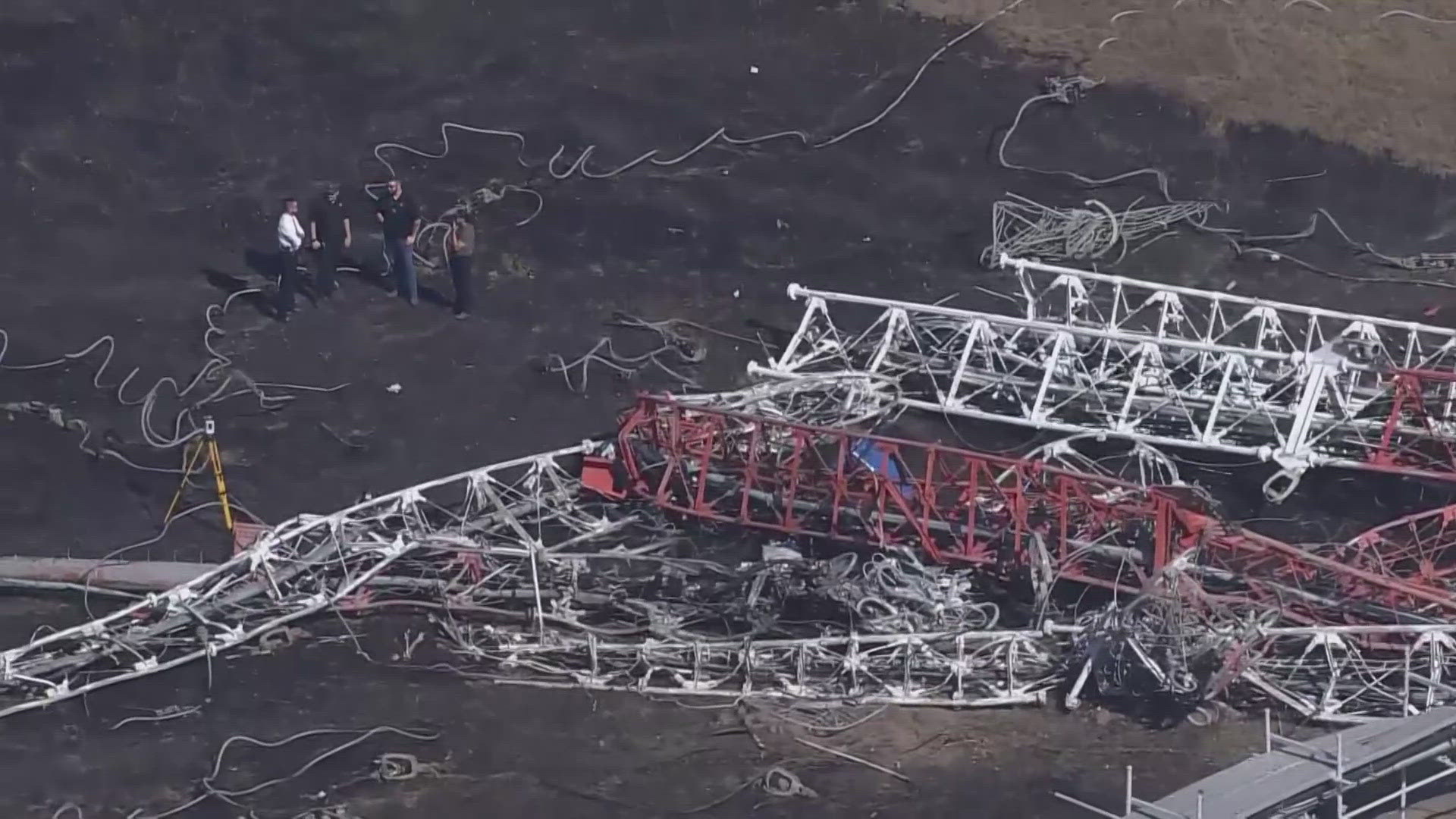 Investigation begins into helicopter crash near downtown Houston that