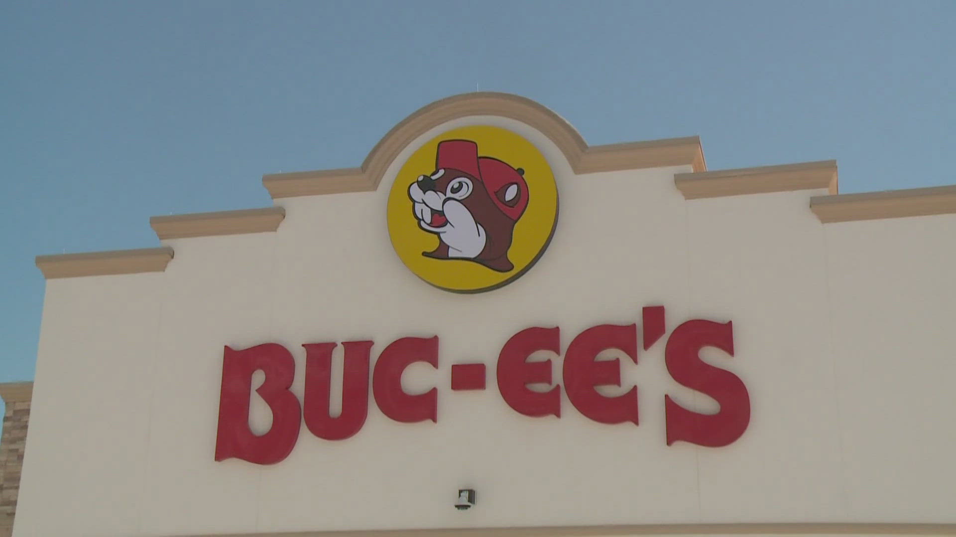 Buc-ee's opens just an hour outside of New Orleans.