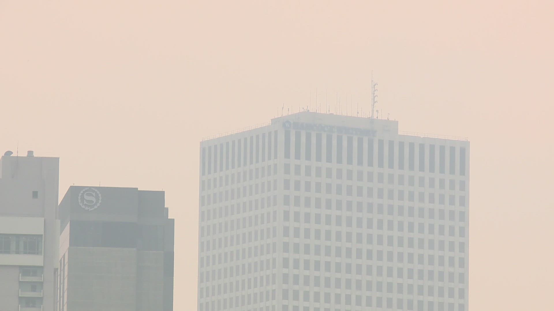 WWL-TV's Meg Farris with insights on how poor air quality caused by wildfire smoke and fog can cause breathing problems for residents in the New Orleans Metro.