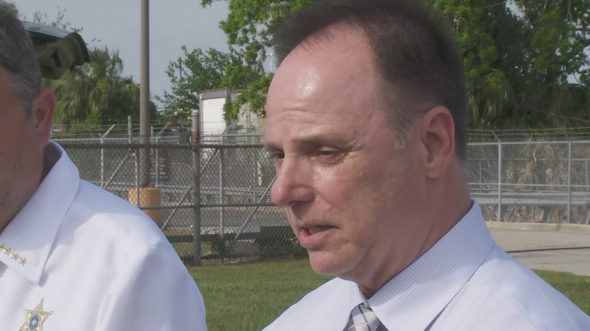Jefferson Parish Joe Lopinbto and Kenner Police Department Captain Michael Cunningham give an update on the standoff that ended with the suspect dead.