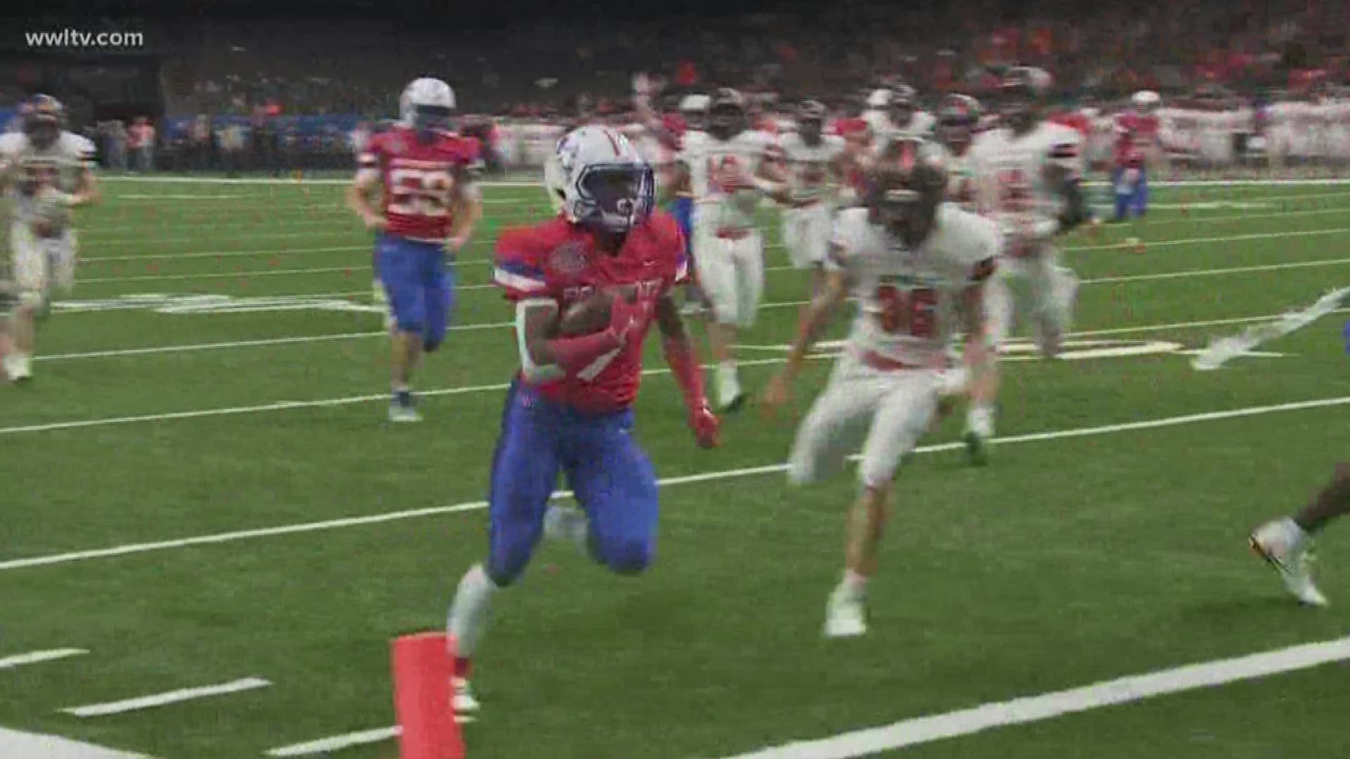 The No.1 John Curtis Patriots defeated No.4 Catholic High-Baton Rouge 49-7, earning the school its first state championship in five years.