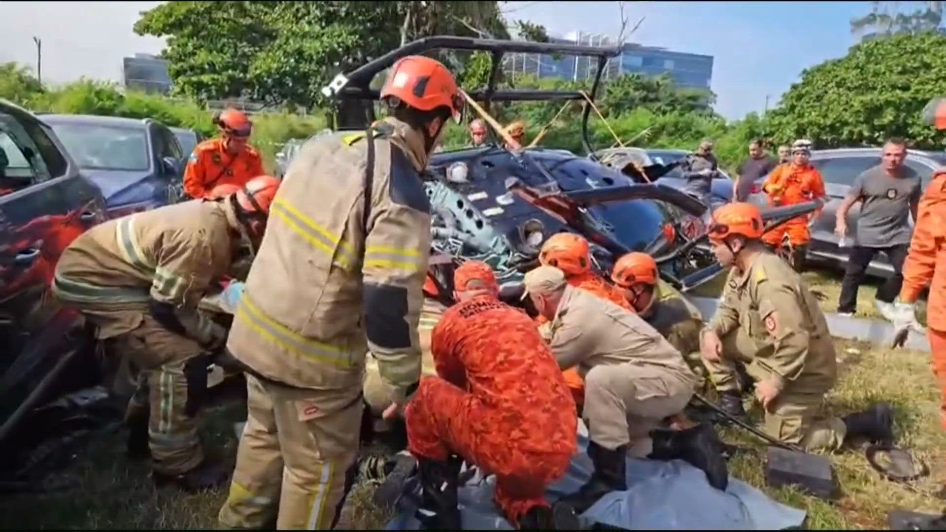 Singer Oliver Tree among helicopter crash victims
