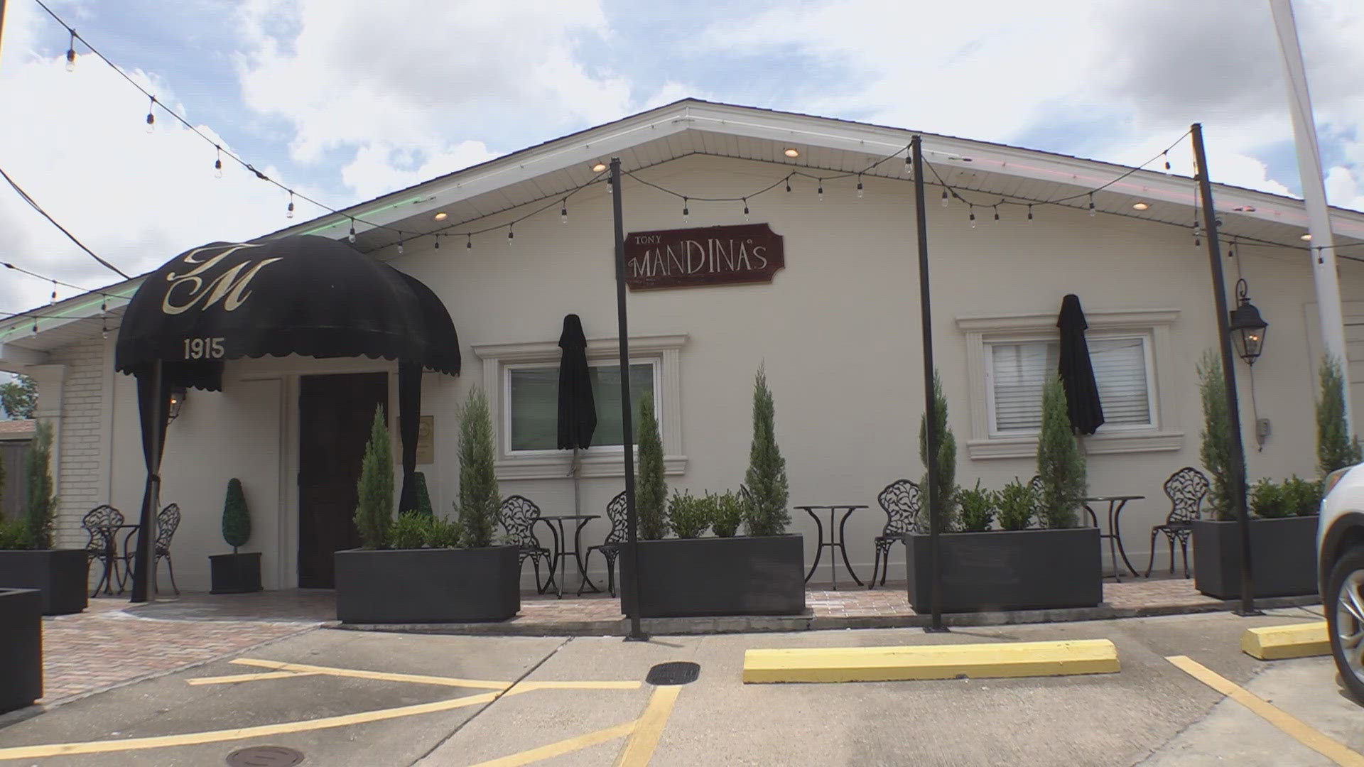 On Saturday, Westbank Italian restaurant Tony Mandina's will open their doors for the final time.