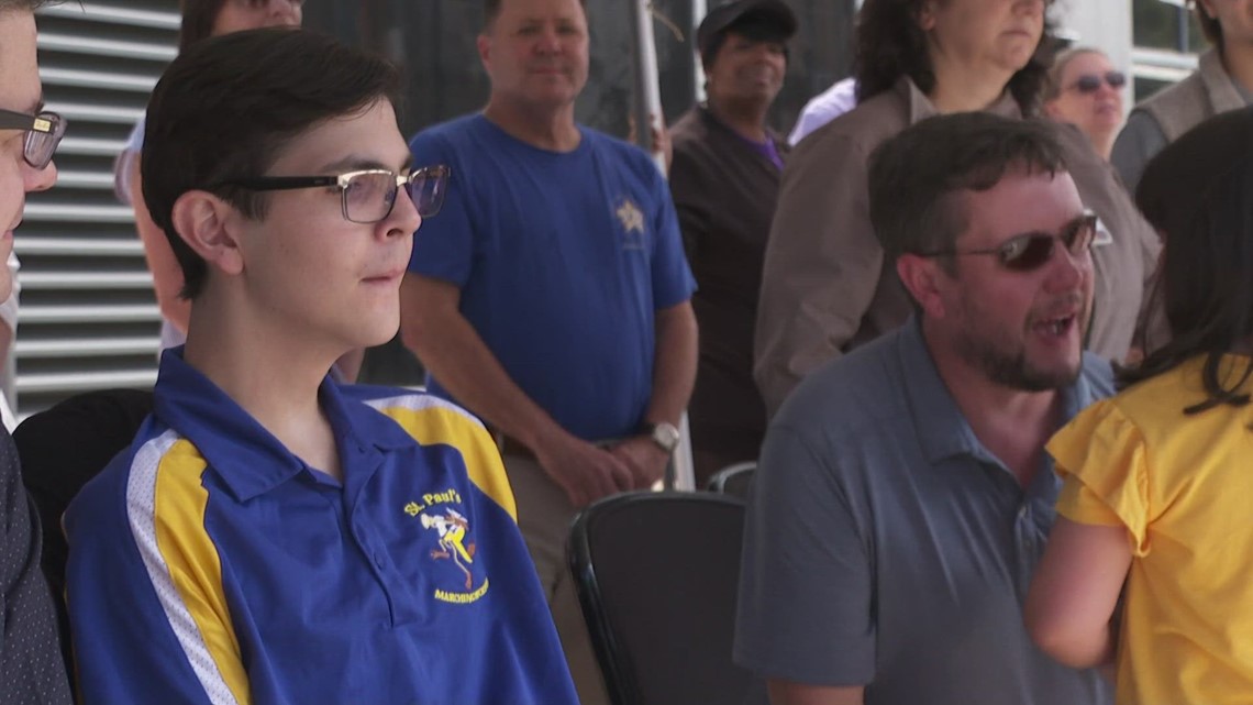 Covington community gives musical tribute to St. Paul's student after inspiring cardiac arrest recovery - Vimarsana News