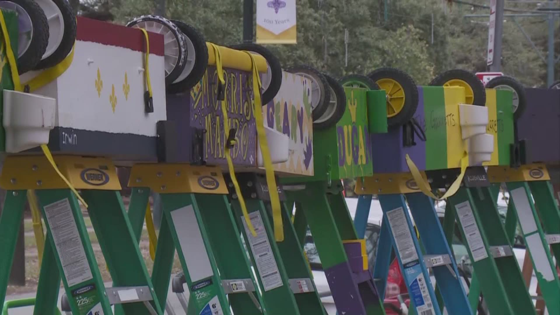 mardi gras parade ladders