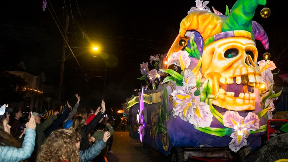 Geaux big or geaux home: LSU football team's championship parade draws  massive crowds