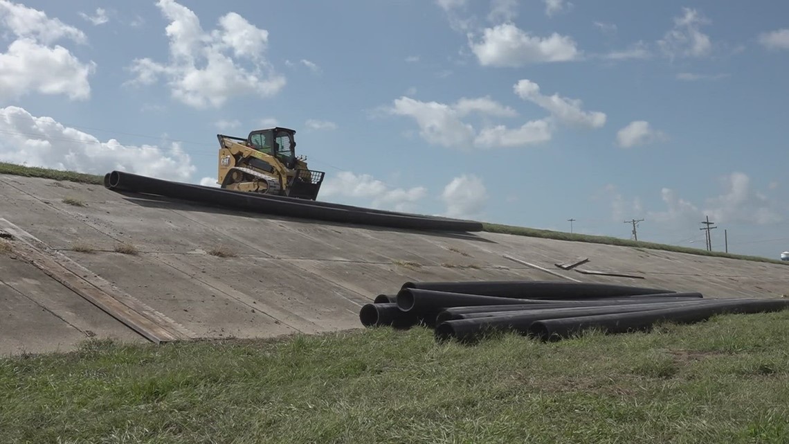 Jefferson Parish starts building water pipeline to help with saltwater