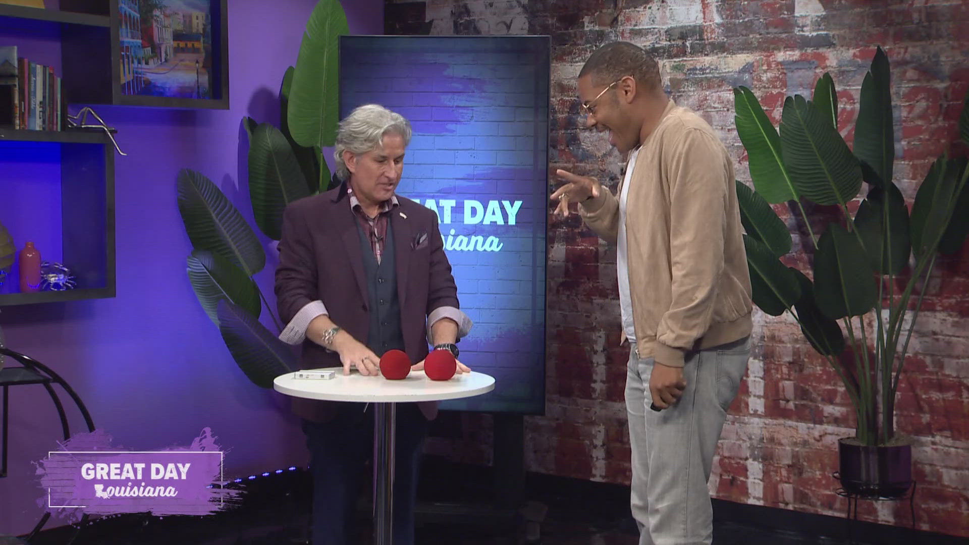 Local magician, Michael Dardant joined us to share some cool magic tricks! 