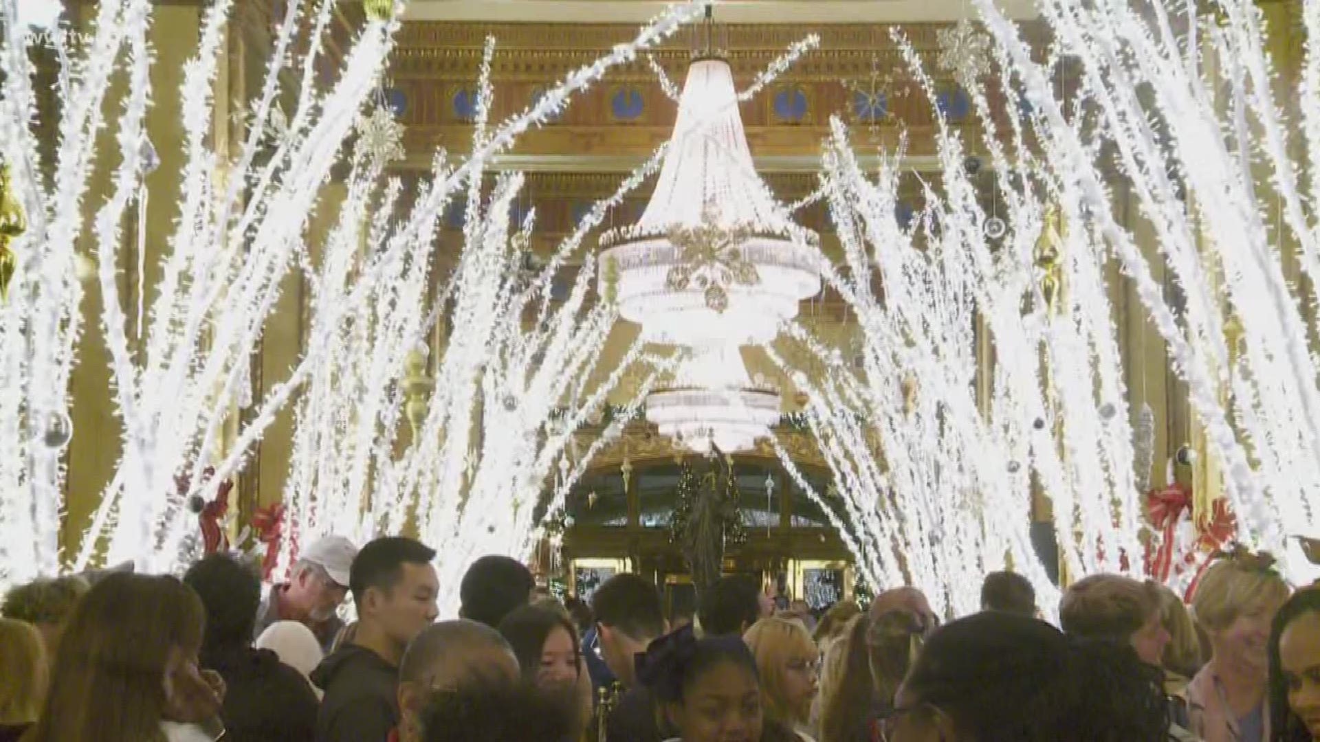 The Roosevelt hotel in New Orleans unveiled its annual holiday Winter Wonderland display Wednesday to the oohs and aahs of plenty in attendance.
