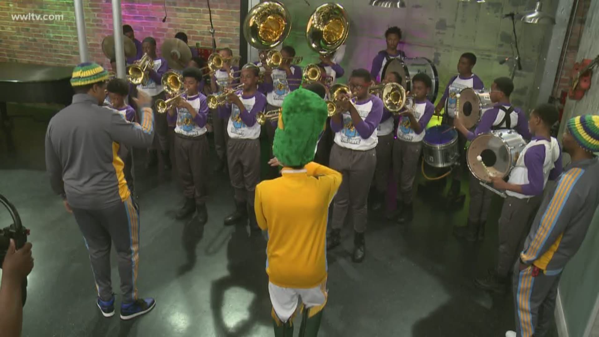 Martin Behrman Middle School Band Performs | wwltv.com