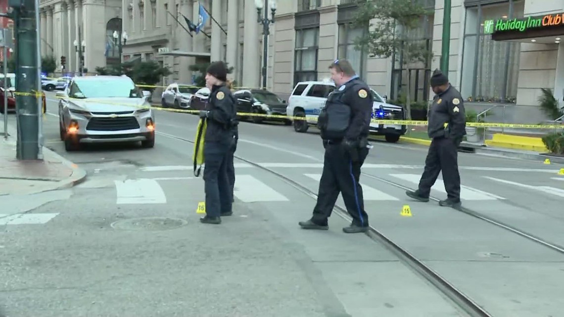 NOPD Blocks Off Intersection Following Double Shooting In CBD | Wwltv.com