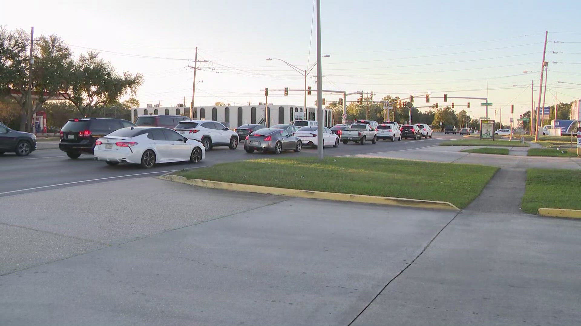 Power outage in Metairie causes traffic problems | wwltv.com