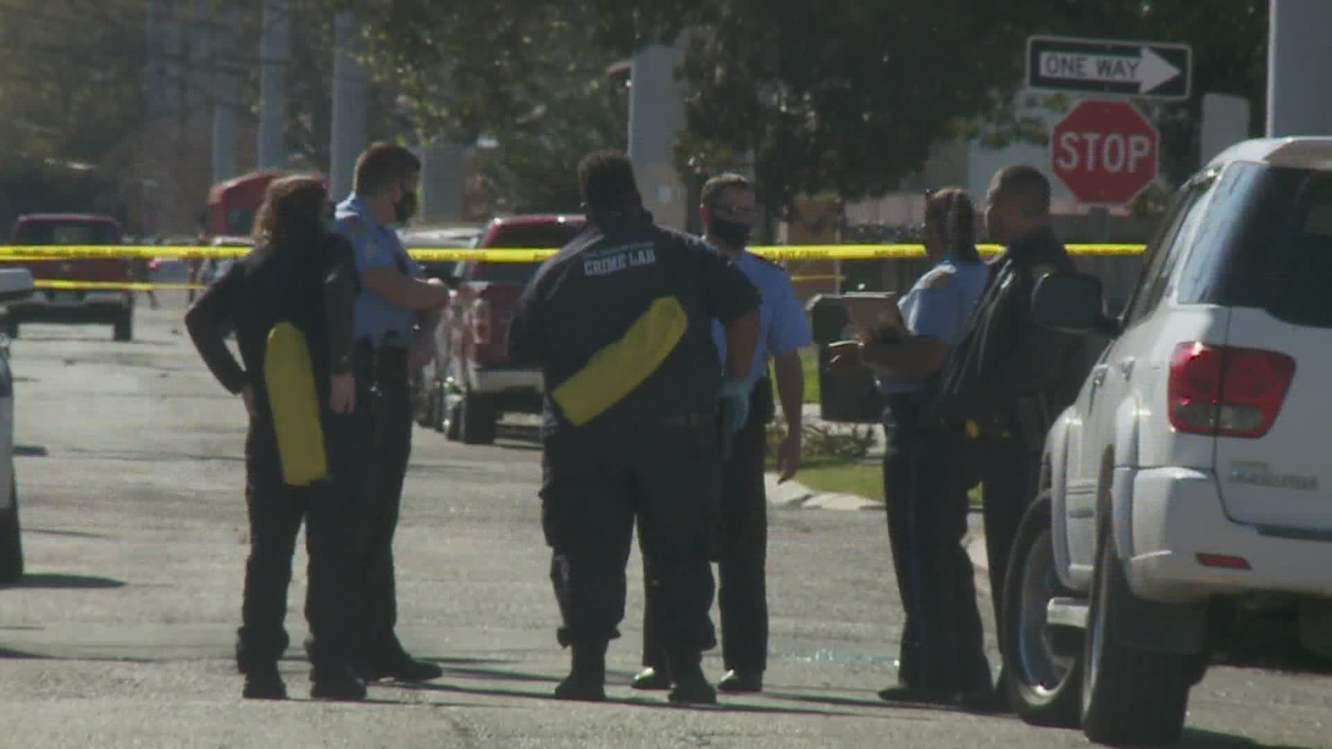 New Orleans police are investigating a shooting in the seventh ward that left 4 people injured and in the hospital.