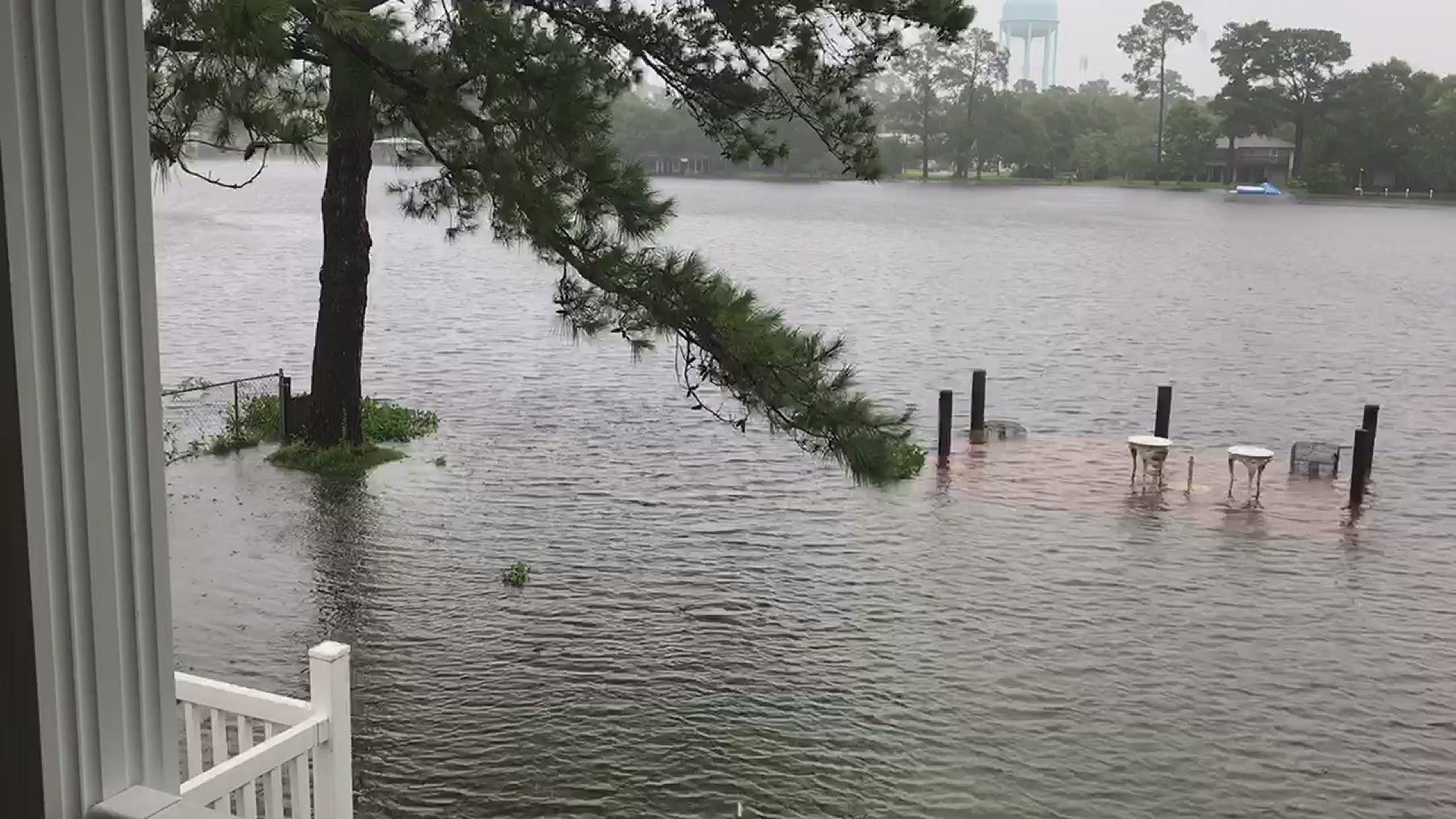 My backyard on Palmlake in Slidell at 3:00 pm . Flooding ..
Lucien Eyraud
Credit: Lucien  Eyraud