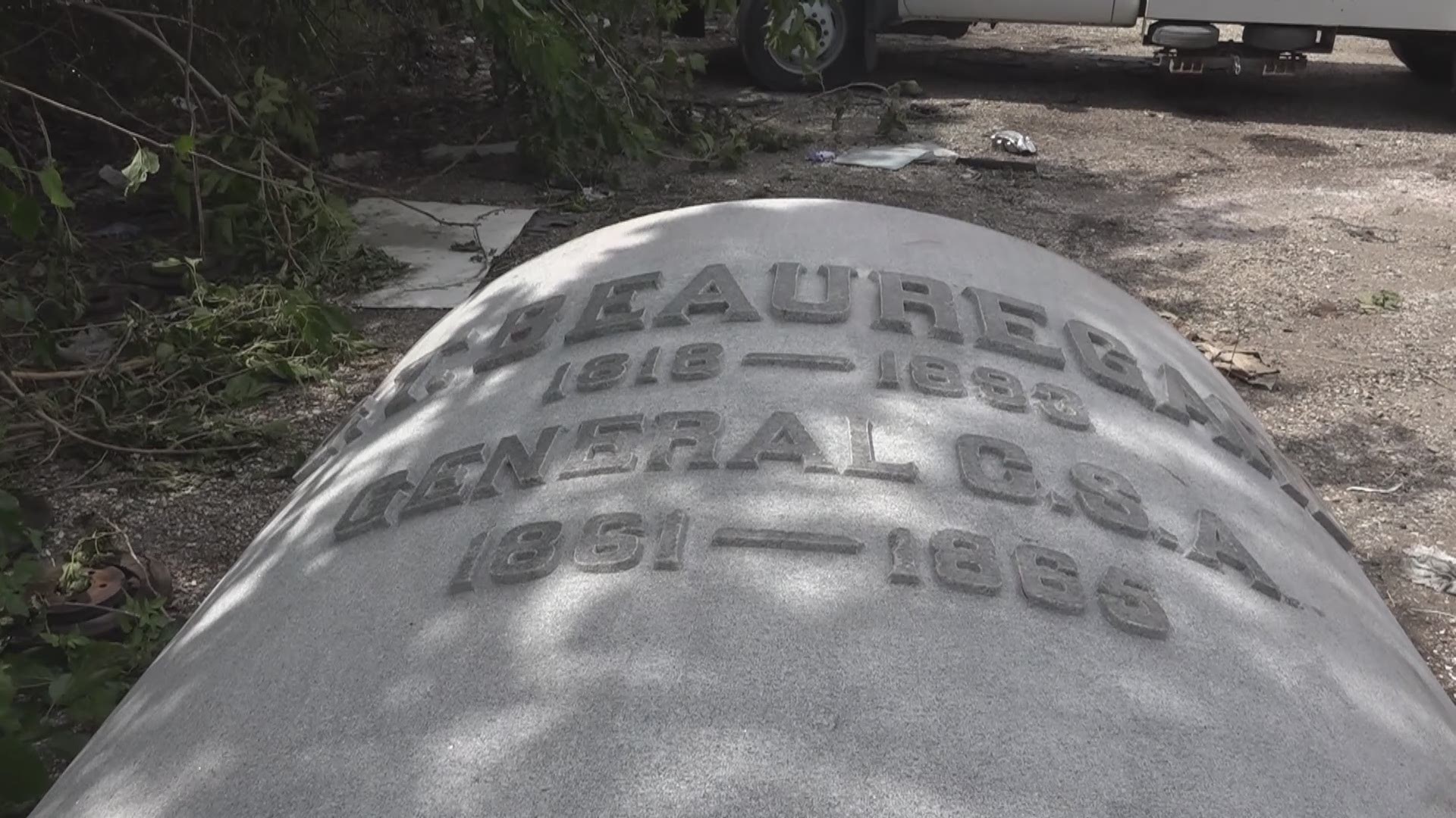 Parts of Confederate monuments have been found in a city owned yard in New Orleans.