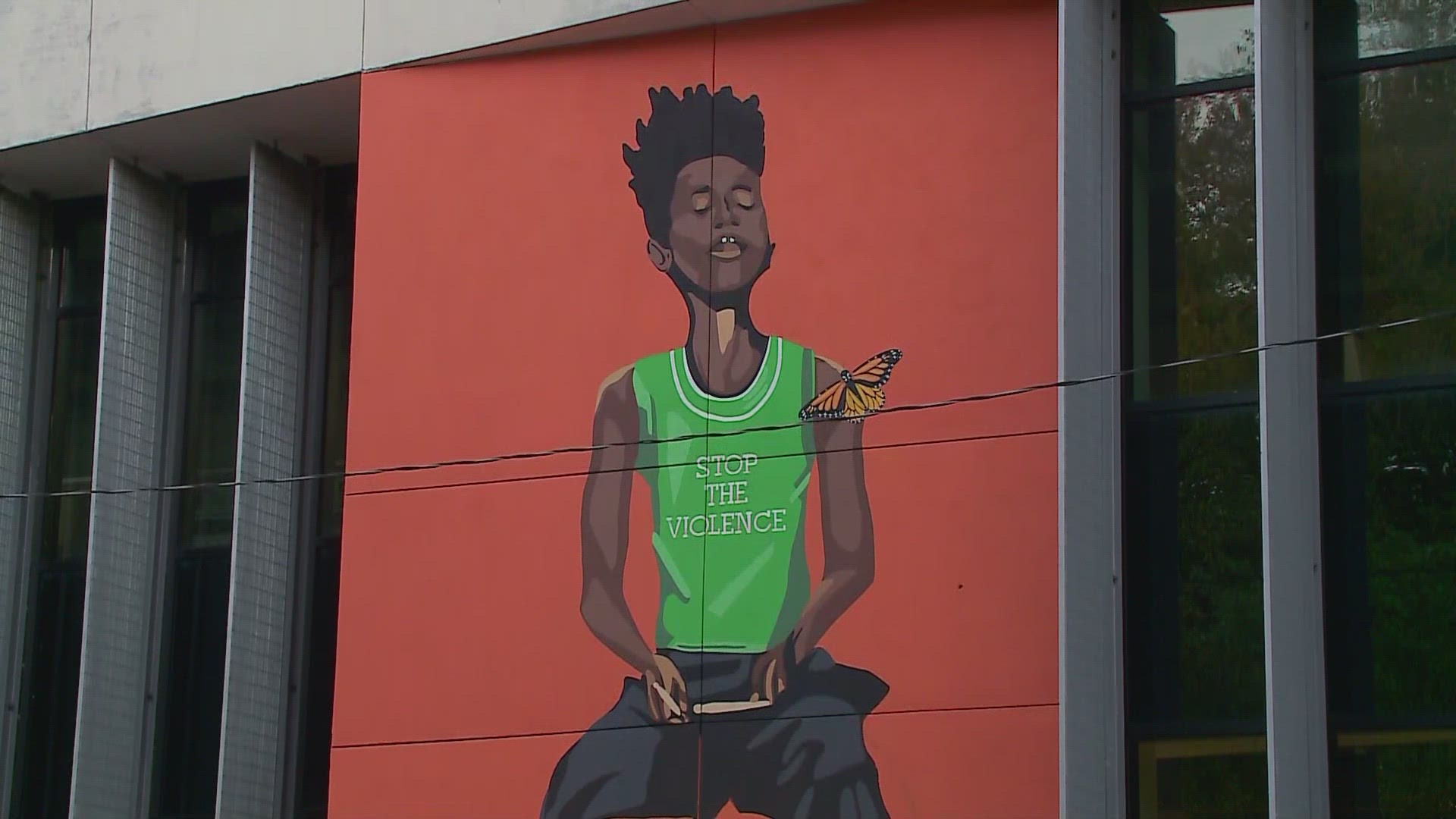 A local artist is adding some color to the Gentilly neighborhood. She tells Leslie Spoon what she hopes to inspire in others and the "I Am New Orleans" campaign.