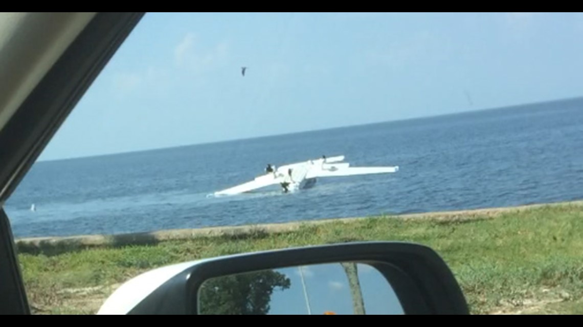 Small plane crash lands in Lake Pontchartrain