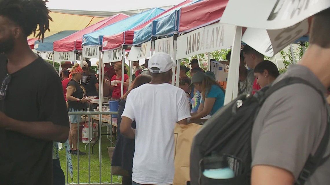 Video shows 'suspicious' fire that shut down Harahan Walmart