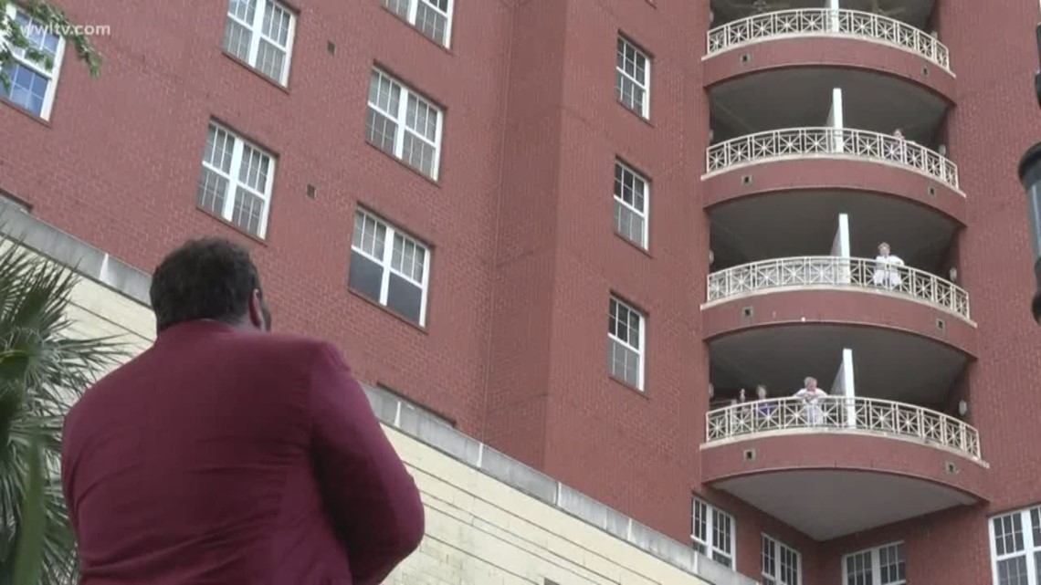 Lambeth House residents in isolation get live performance from well