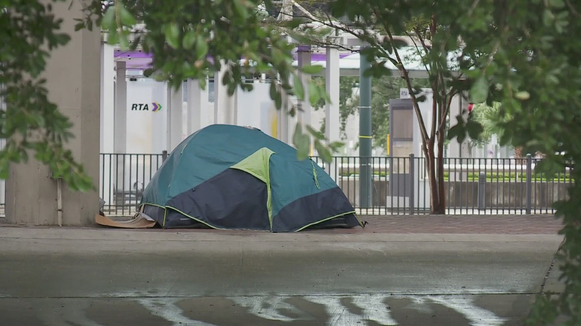 New Orleans may ramp up enforcement of sidewalk sleeping ordinance