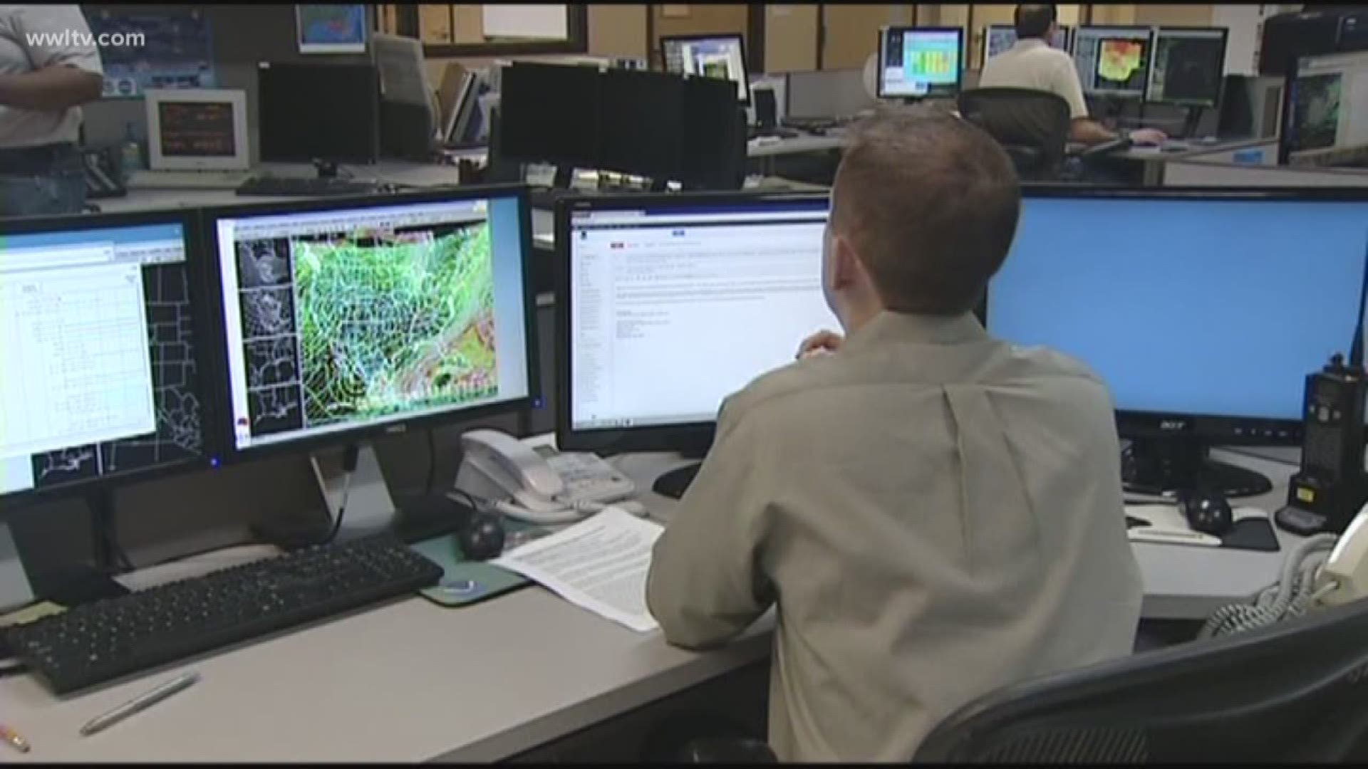 NWS meteorologists keep forecasting during government shutdown | wwltv.com