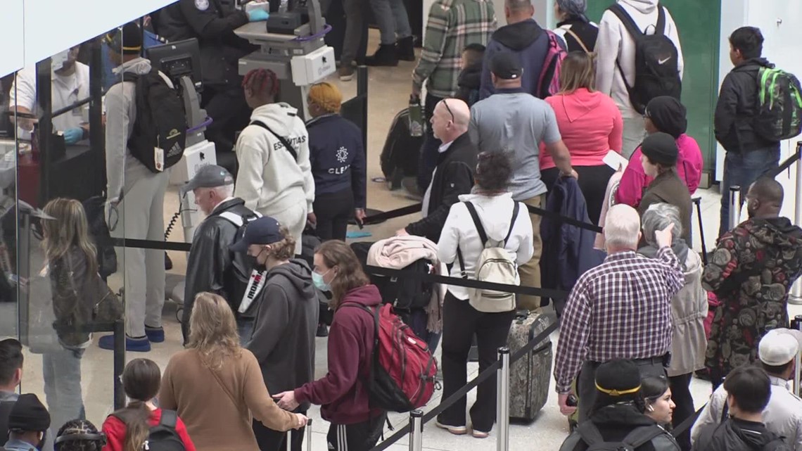 MSY preps for holiday travel amid arctic blast - Vimarsana News