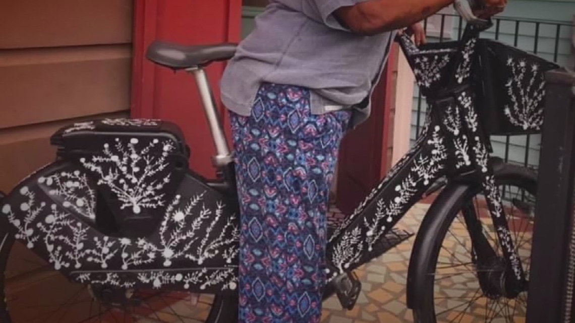 French Quarter artist hopes to get stolen bike back | wwltv.com