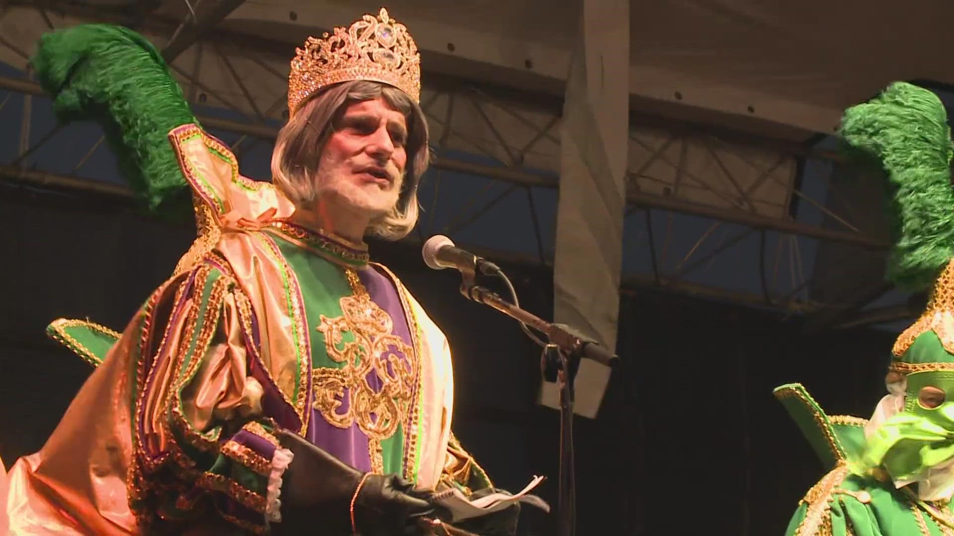 King of Carnival addresses Lundi Gras crowd | wwltv.com