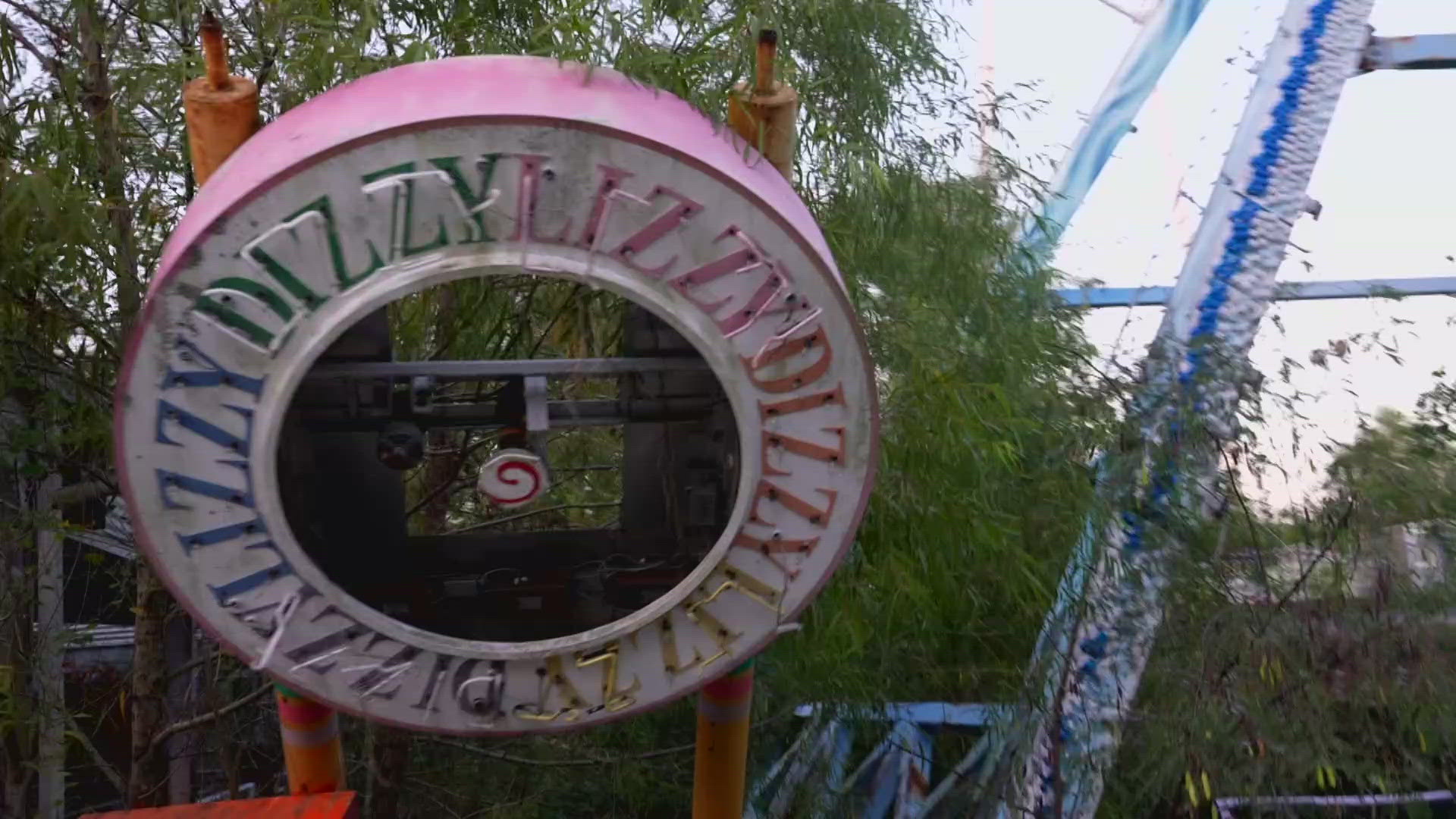 WWL's Charisse Gibson takes a trip back to the Old Six Flags site before its demolition. 