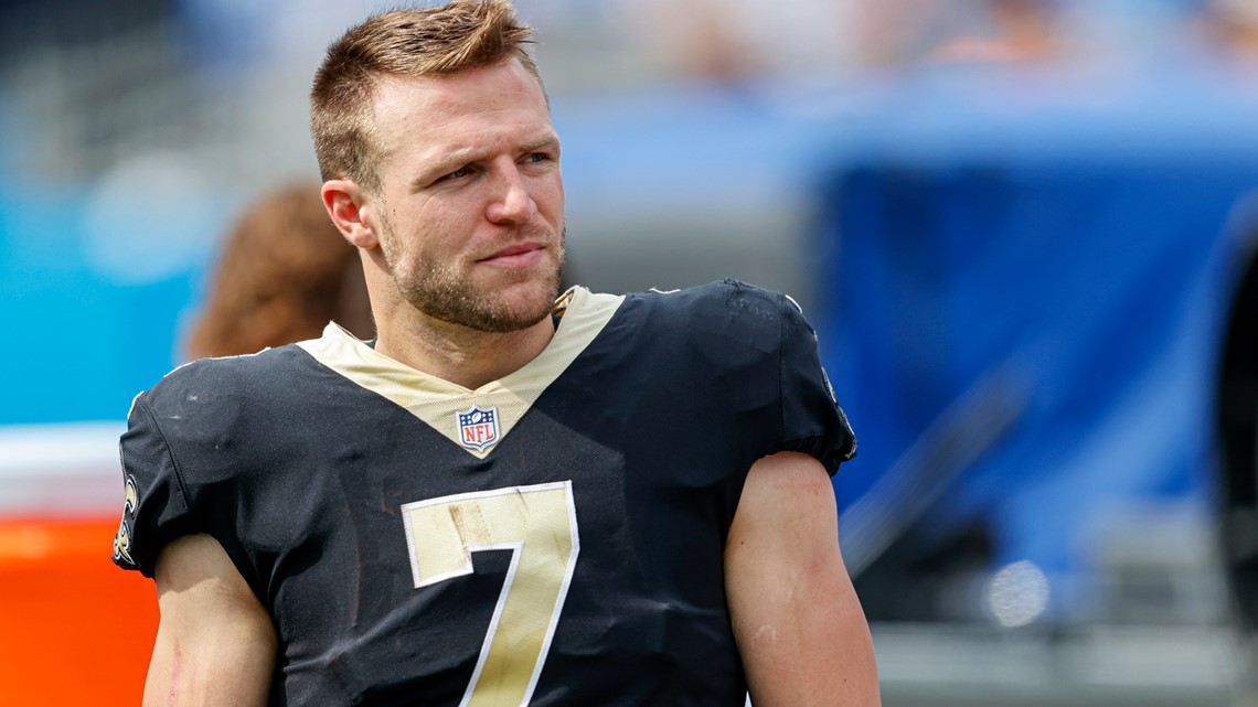 Report: Saints' Taysom Hill Won't Require Surgery on Tendon Injury