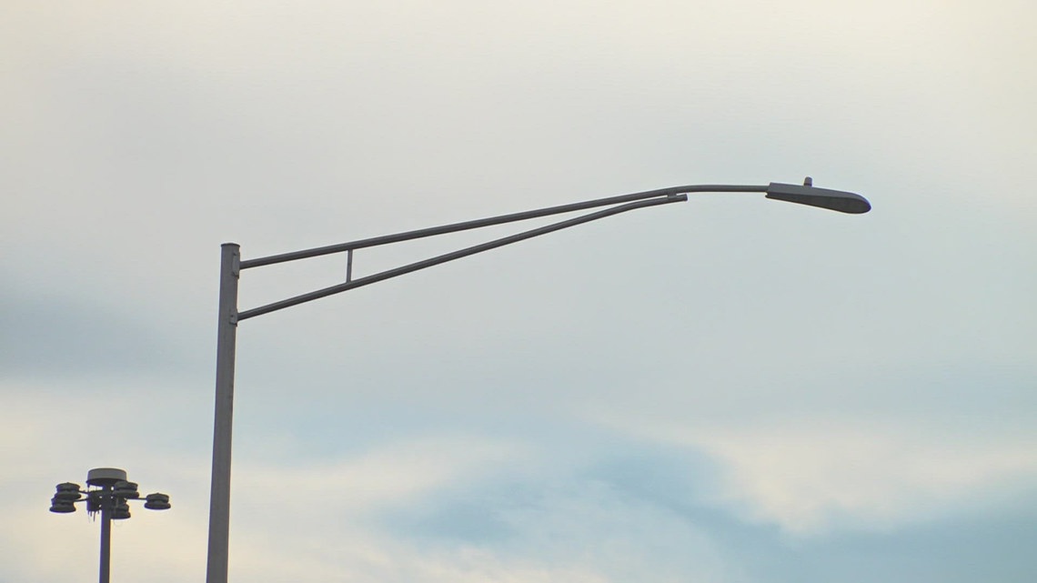 New Orleans launches major streetlight repair effort, starting in the East