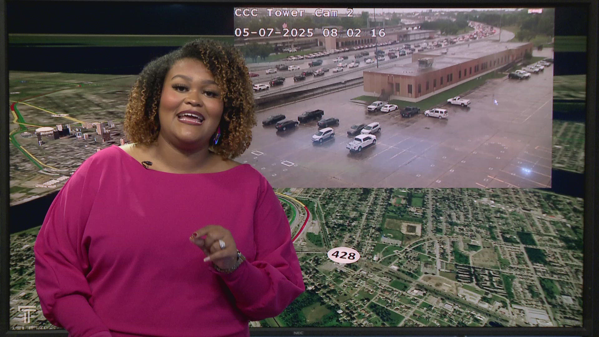 Accident has right lane blocked on Earhart Expressway EB