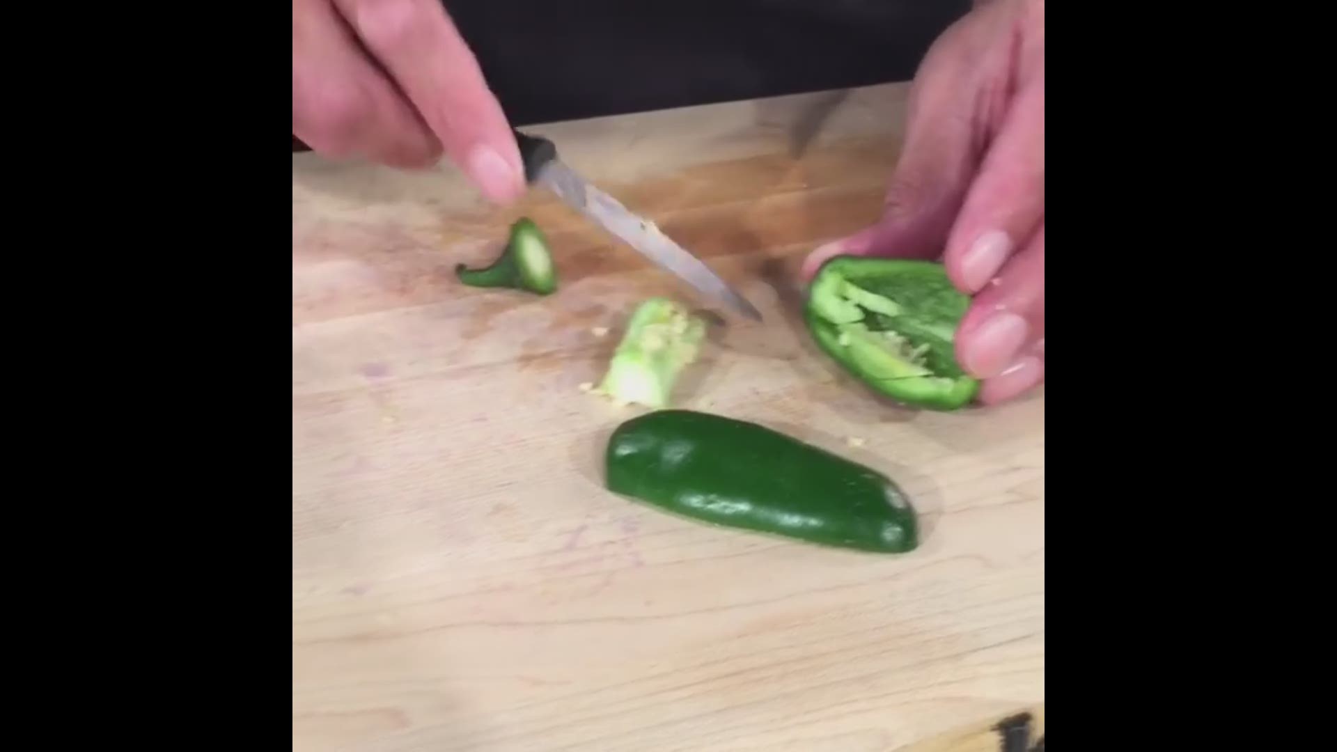 How to cut and seed a Jalapeño