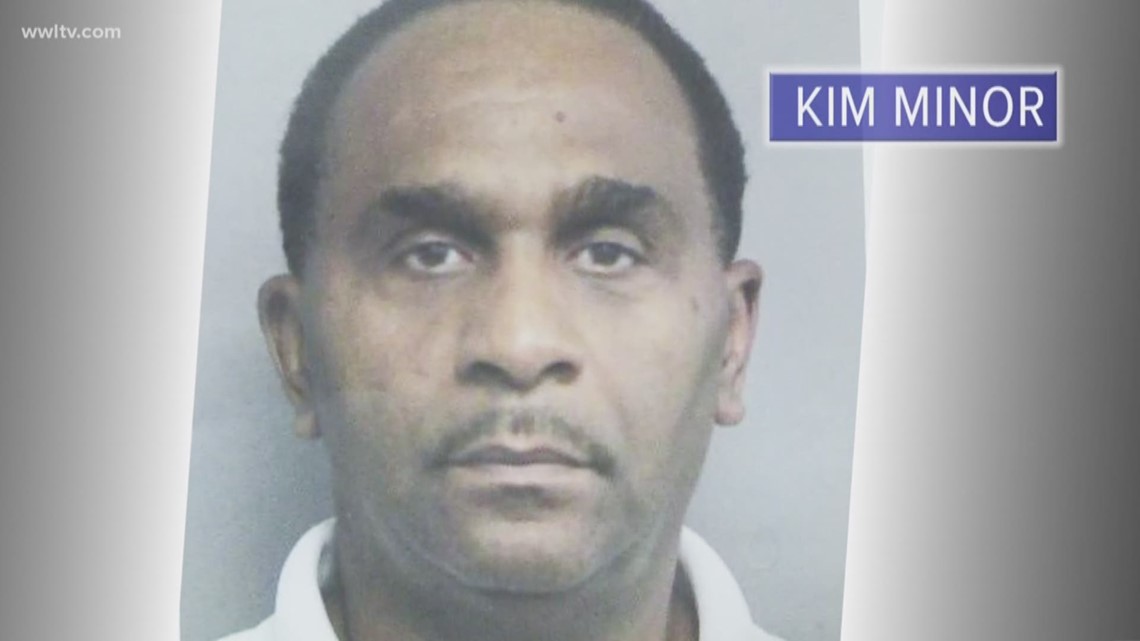 Gretna teacher arrested after making sexual advances on students