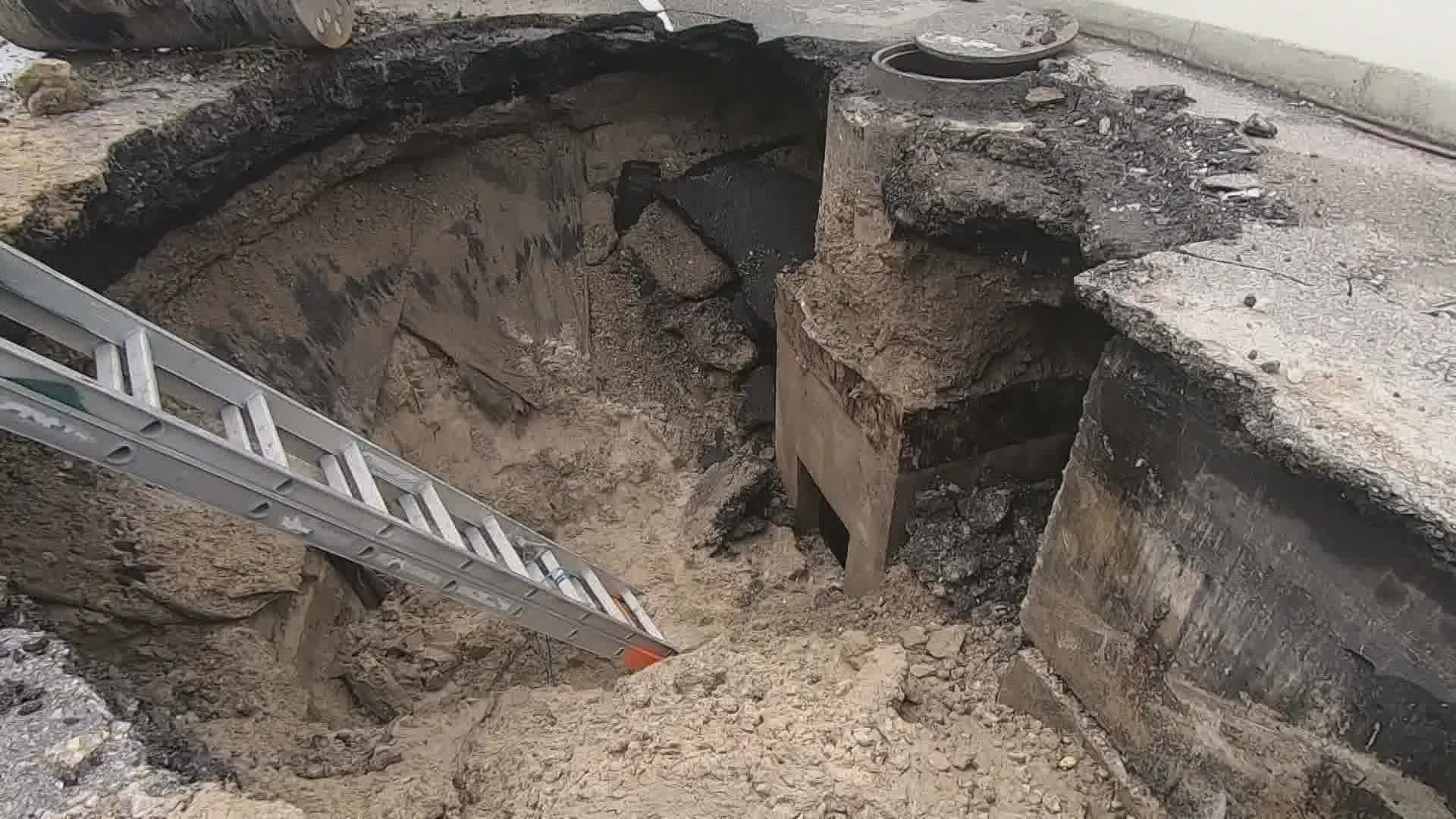 The sinkhole was discovered around 10:45 p.m. Thursday at Exit 231A eastbound to City Park Avenue and Metairie Road.