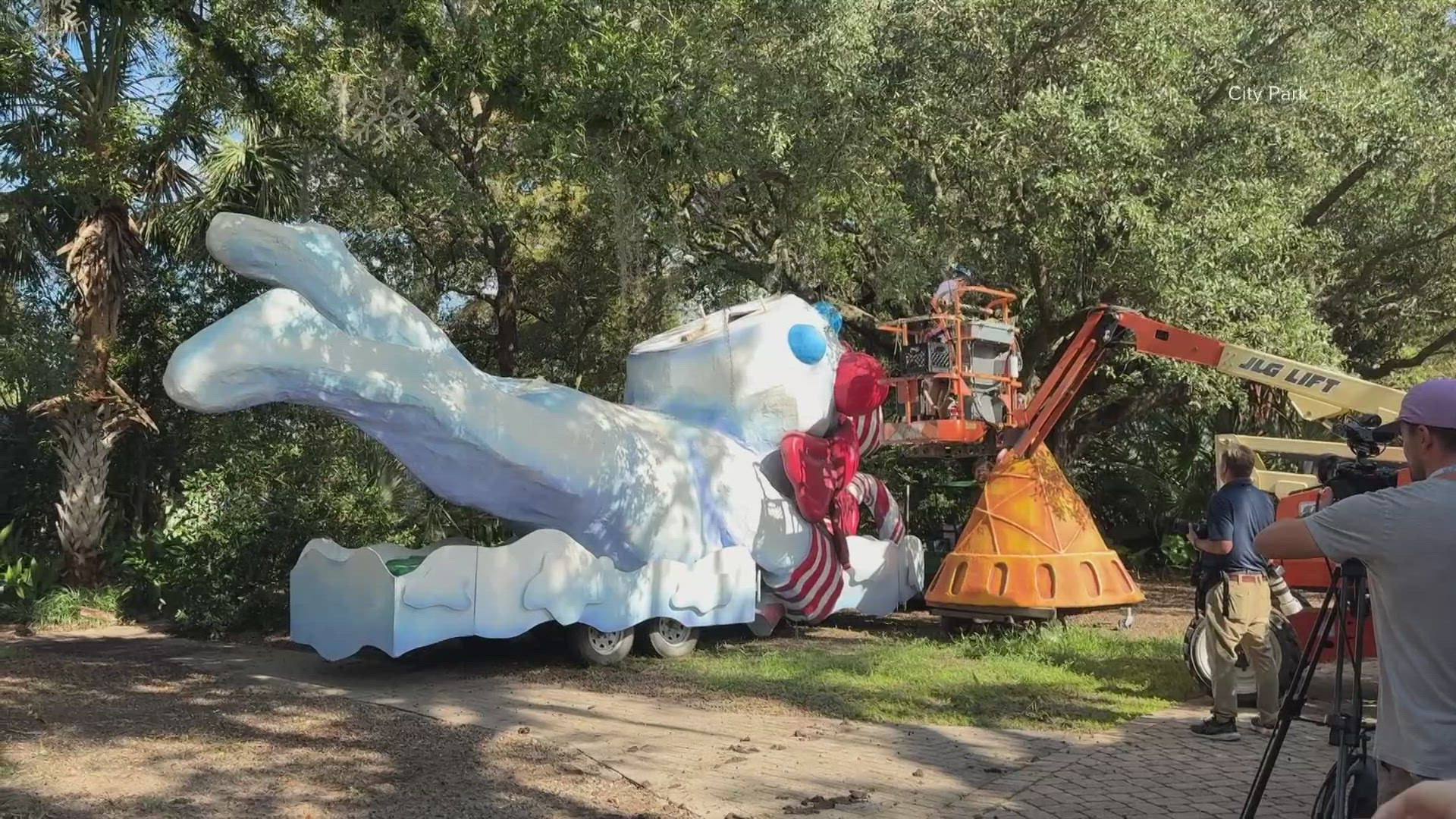 The iconic New Orleans mascot arrived at the Botanical Gardens as City Park welcomed back everyone's holiday favorite, Mr. Bingle!